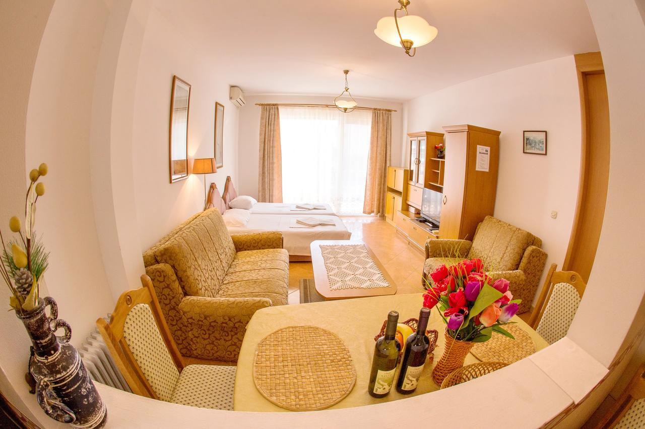 Apartments Luka Budva Eksteriør bilde