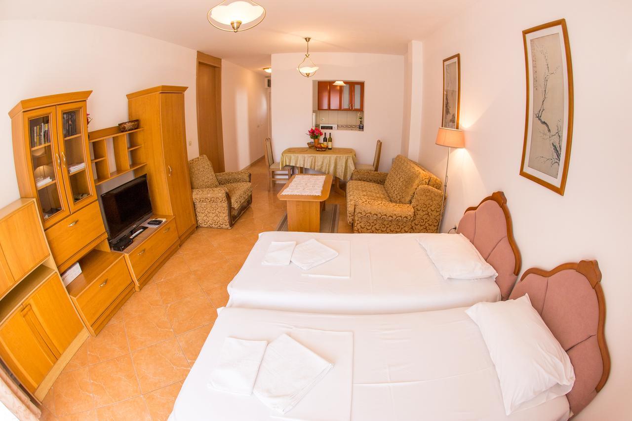 Apartments Luka Budva Eksteriør bilde